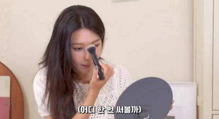 9 Tutorial Daily Make Up ala Choi Soo Young (Dok.the sootory via Youtube.com)