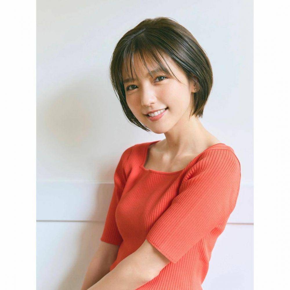 Erina Mano (instagram.com/erinamano_official)