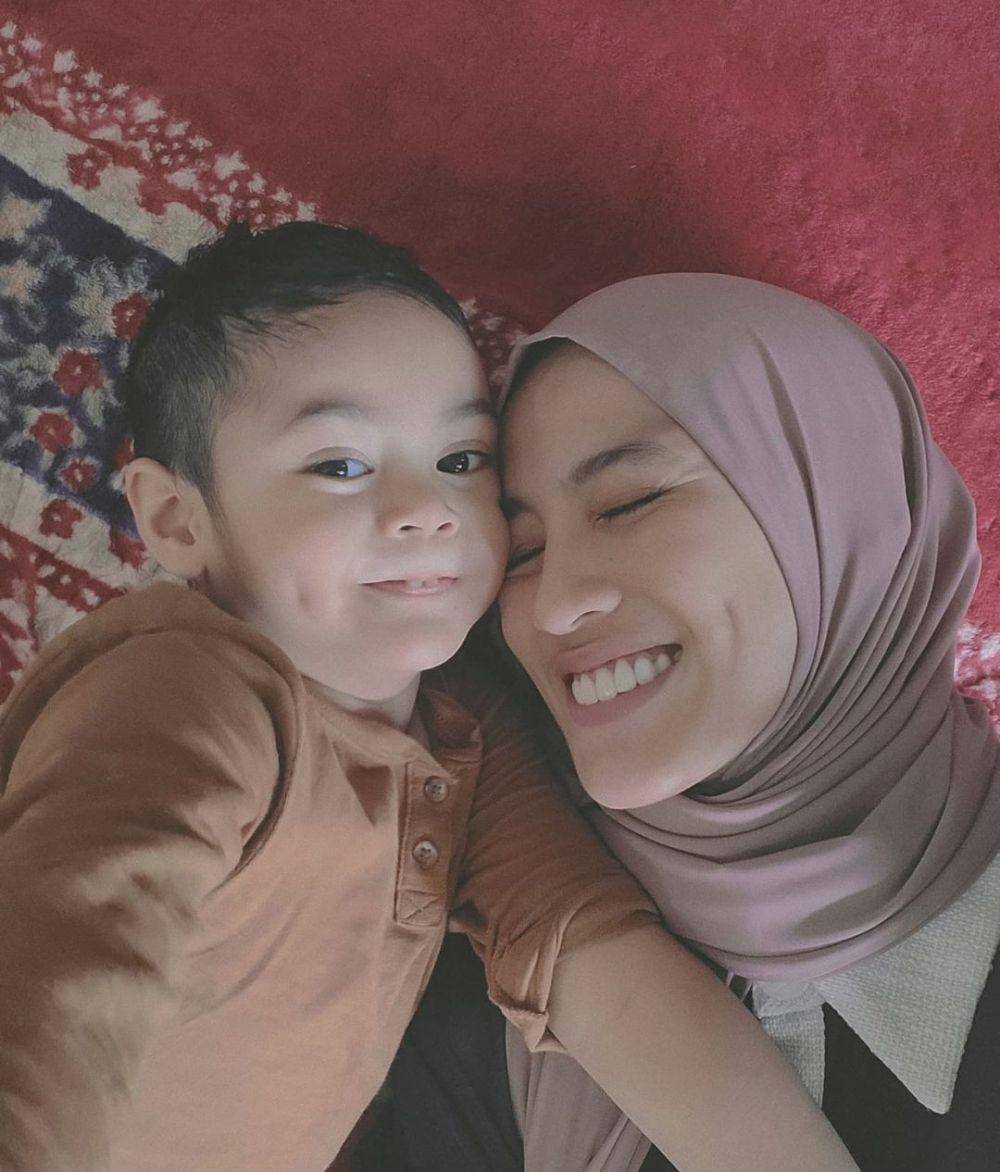 Alyssa Soebandono dan buah hati (instagram.com/ichaseobandono)