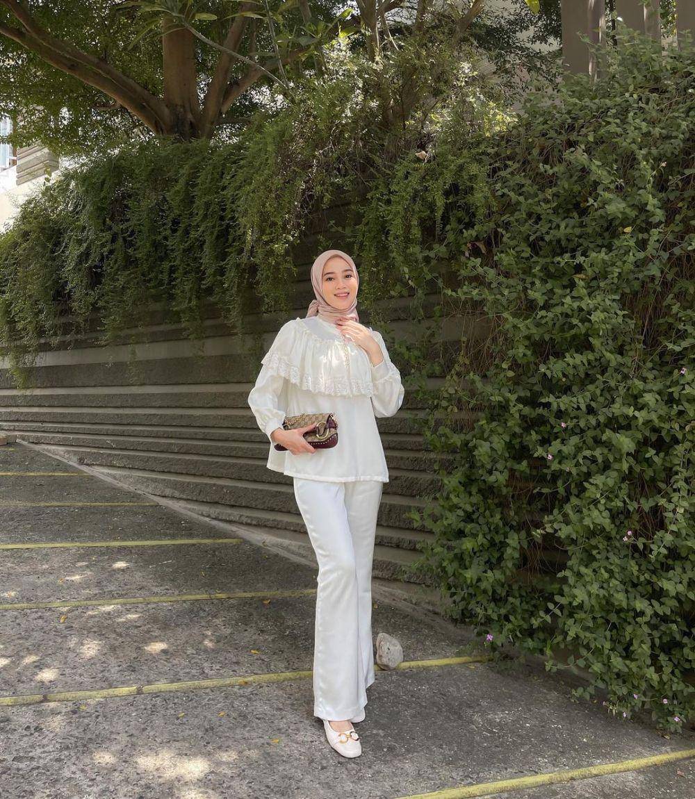 OOTD hijab Vina Maulina (instagram.com/vinamaulina)