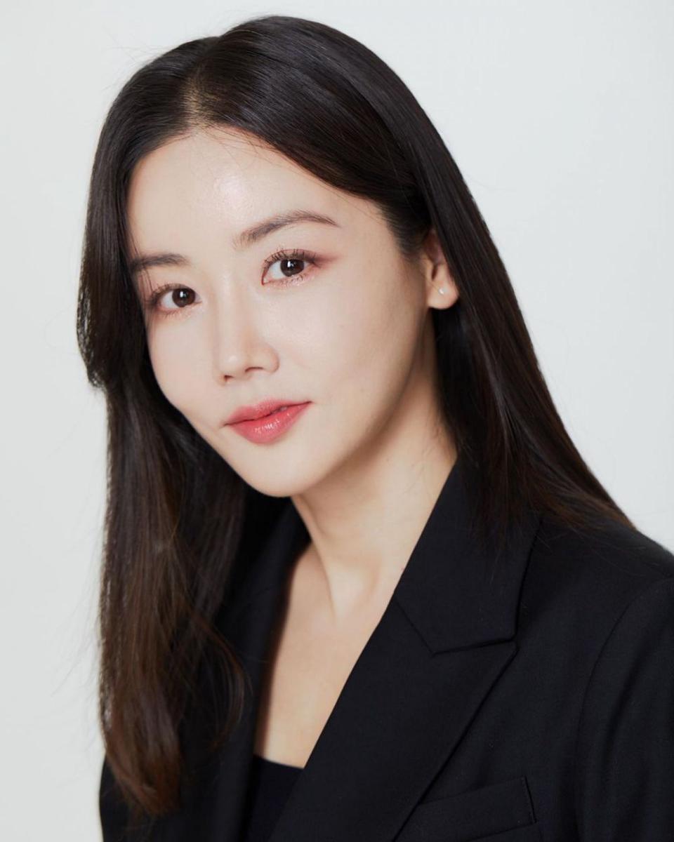 Hwang Woo Seul Hye (instagram.com/th_company_official)