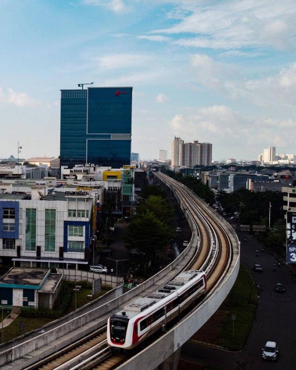 Ilustrasi LRT (instagram.com/nazhifsyauqii)
