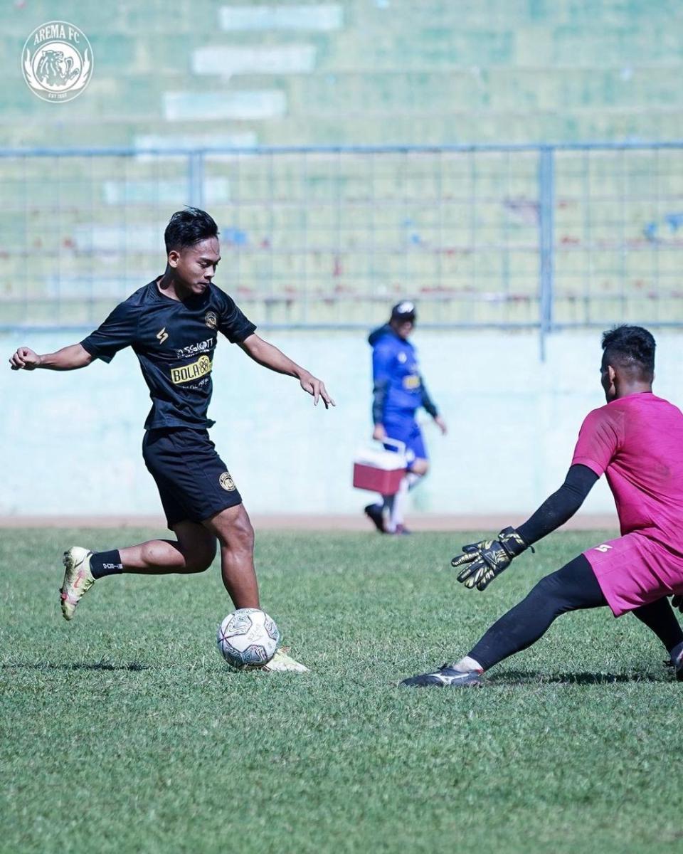 Bramntio saat berlatih bersama Arema FC. Instagram/aremafcofficial
