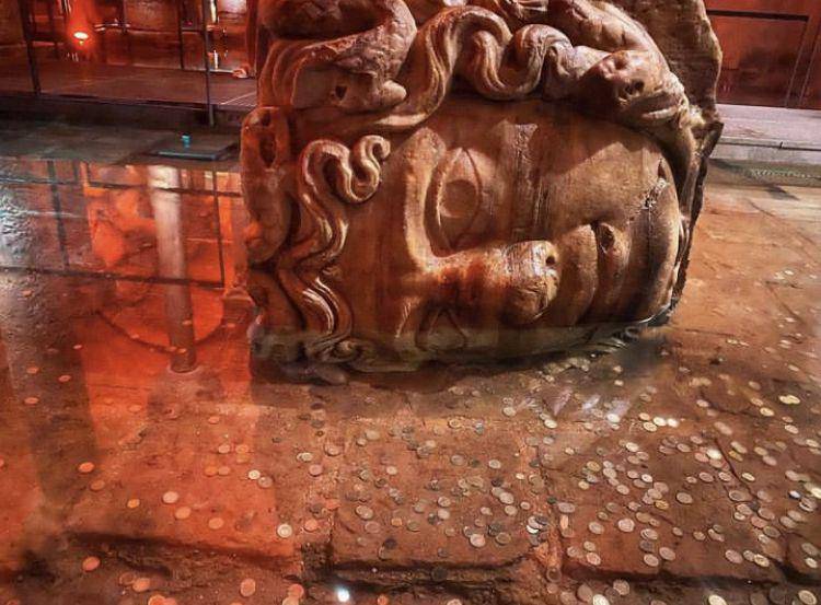 Basilica Cistern (instagram.com/devon_bax)