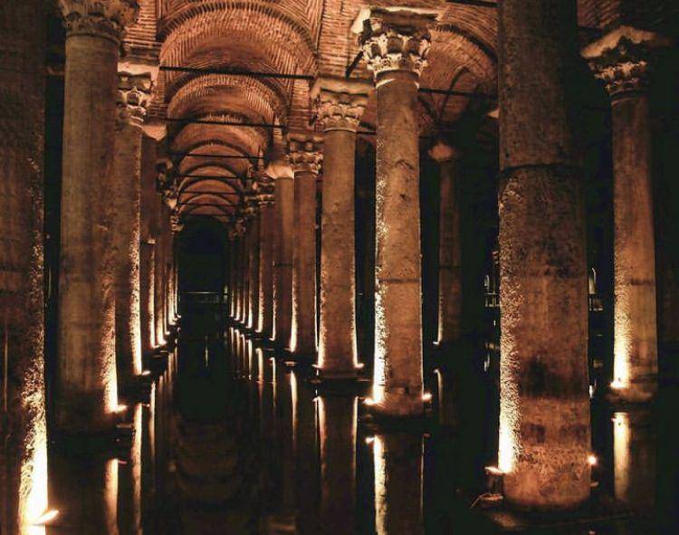 Basilica Cistern (instagram.com/dan_reda_)