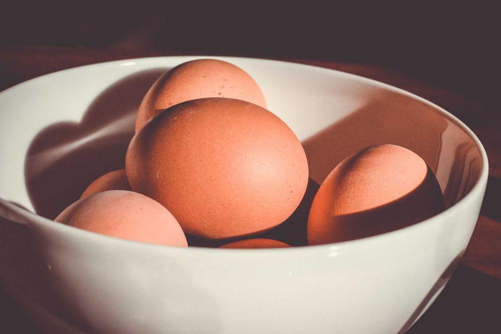 Ilustrasi telur mentah (unsplash.com/brina_blum)
