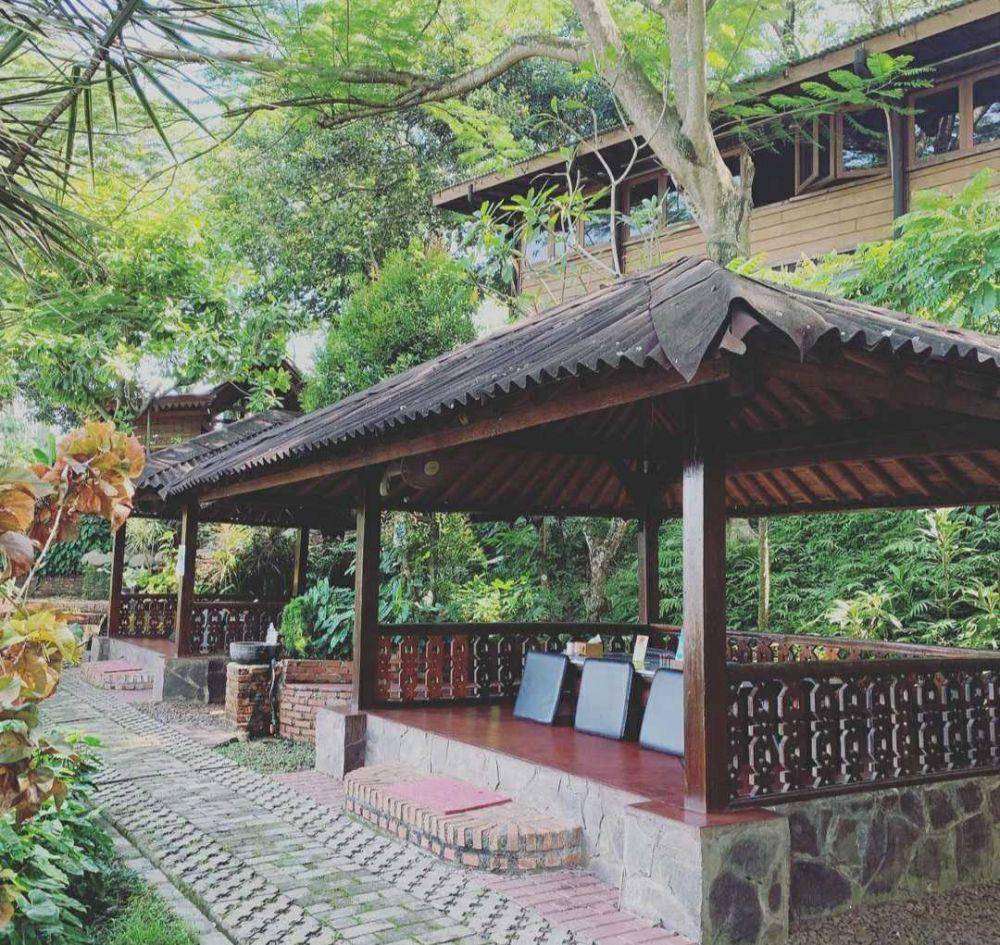 Bukit Pelayangan Resto (instagram.com/bupe_resto)