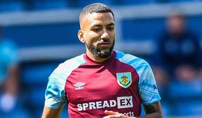 Aaron Lennon (twitter.com/BurnleyOfficial)