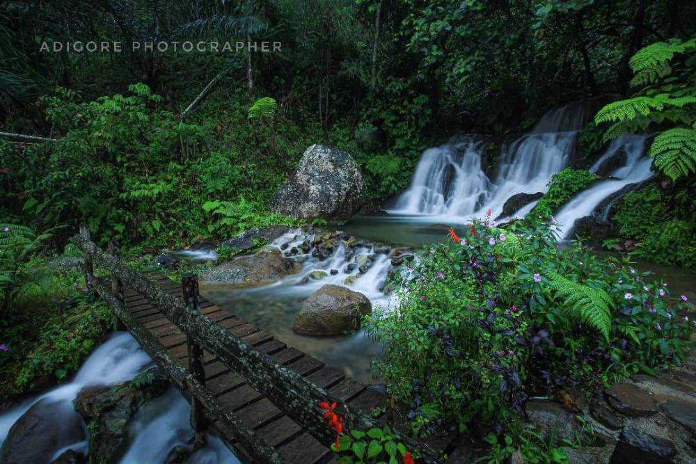 10 Potret Air Terjun Teladas Barun, Panorama Alamnya Memanjakan Mata