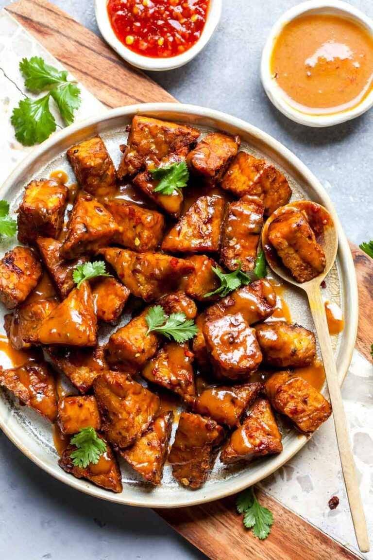 ilustrasi lemon baked tempeh (dishingouthealth.com)