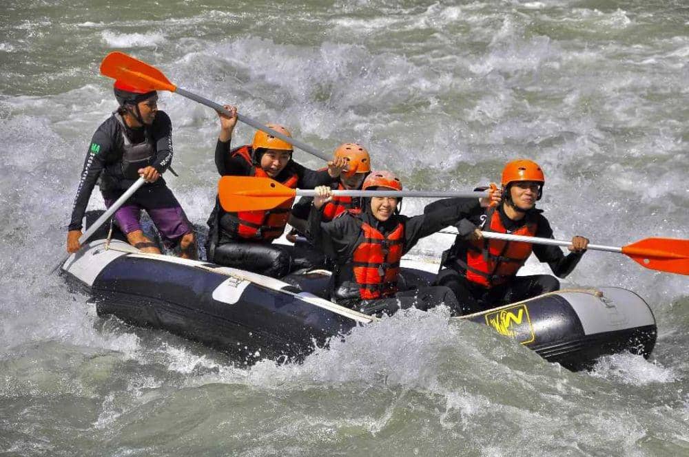 rafting di Sungai Elo (instagram.com/elo_rafting)