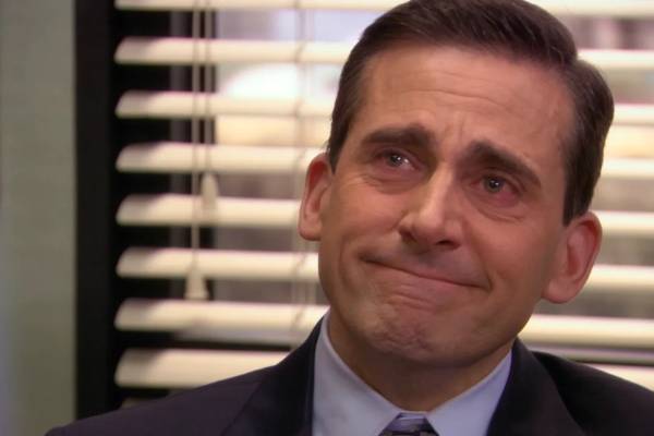 cuplikan Michael Scott sedang bersedih (in.mashable.com)