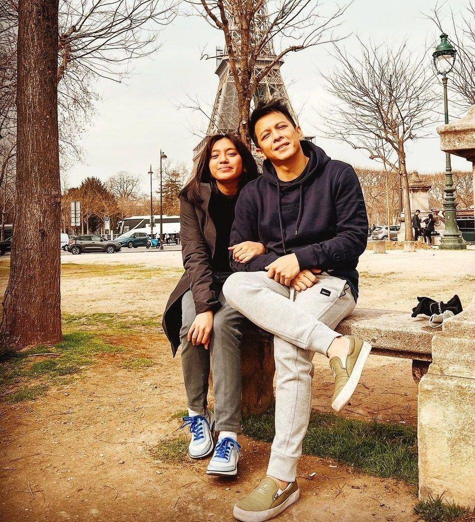 Ariel dan buah hati (instagram.com/arielnoah)