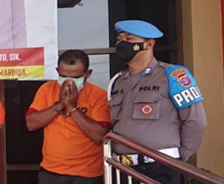 Tersangka yang melakukan pencurian barang korban kecelakaan di Samarinsa (dok. Istimewa)