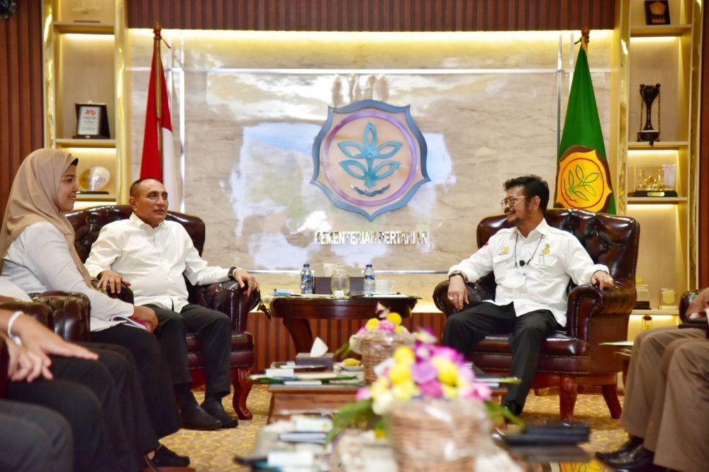 Gubernur Sumut Edy Rahmayadi menemui Mentan Syahrul Yasin Limpo membahas pengembangan pertanian organik di Sumut, Selasa (2/8/20220). (Dok: Diskominfo Sumut)
