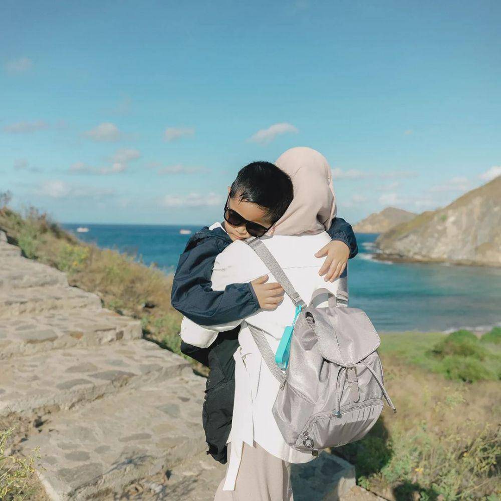 Alyssa Soebandono dan buah hati (instagram.com/ichaseobandono)