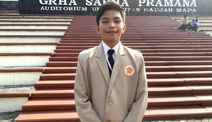 Inilah Sosok Raja, Mahasiswa Termuda UGM Berusia 15 Tahun