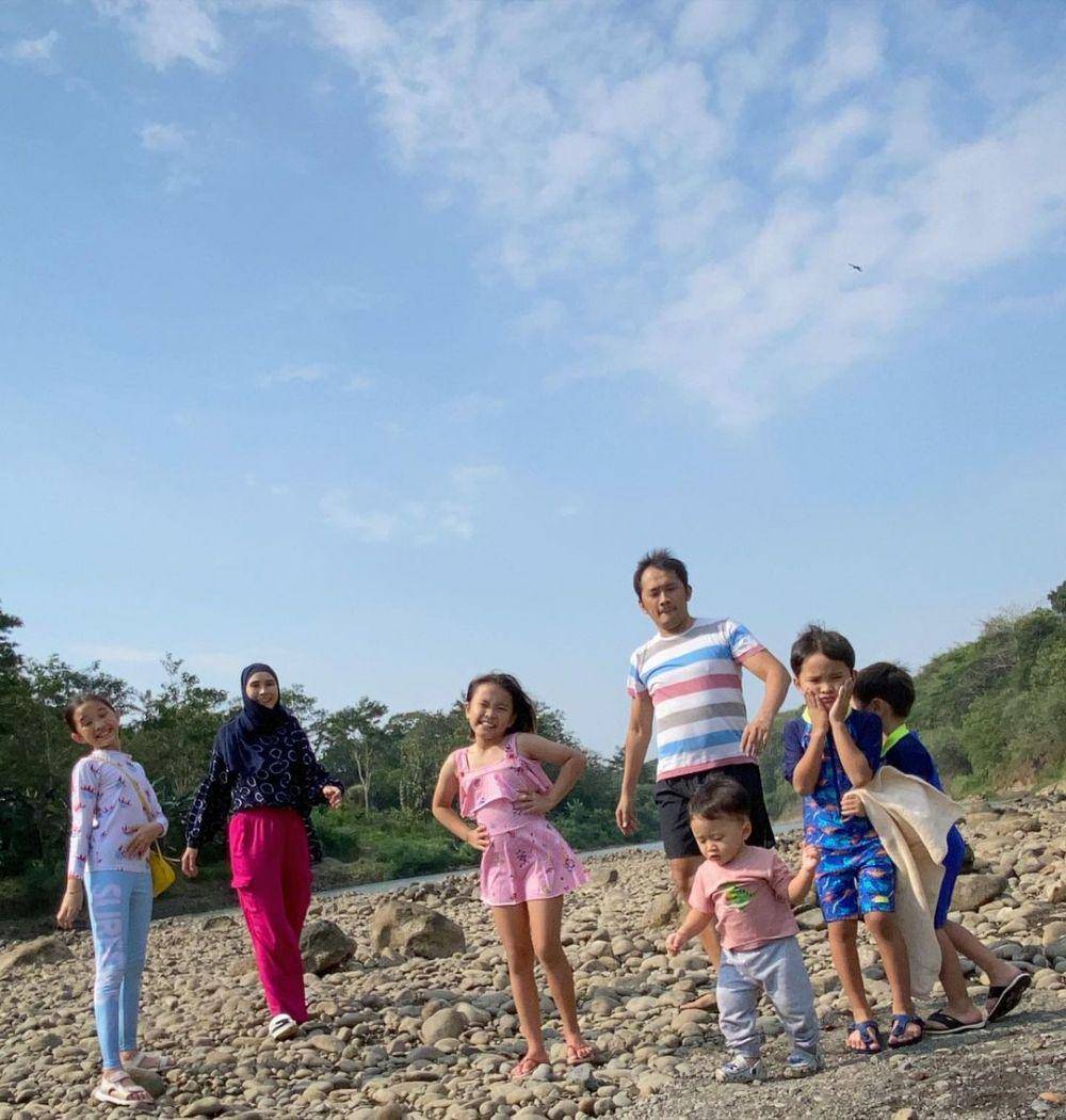 main - main ke sungai (instagram.com/zaskiaadyamecca)