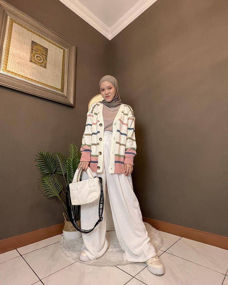 OOTD hangout Tiffani Afifa (instagram.com/tiffaniafifa)