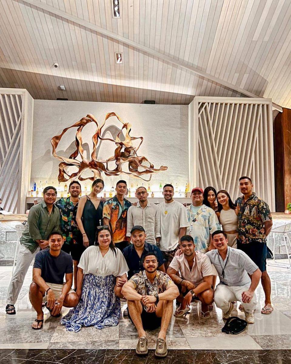 potret Anya Geraldine dan sahabat liburan di Labuan Bajo (instagram.com/aeroaswar)