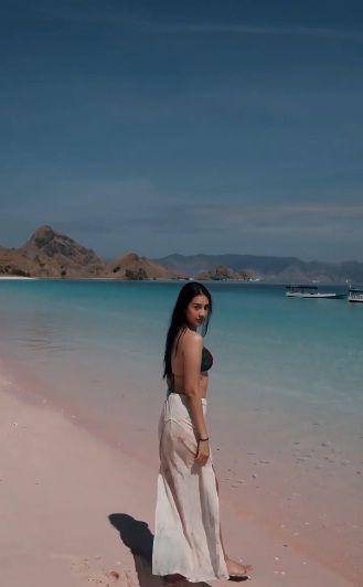 potret Anya Geraldine liburan di Labuan Bajo (instagram.com/anyageraldine)