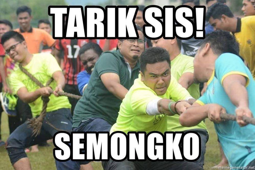 meme lomba tarik tambang (1cak.com)