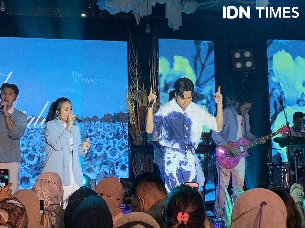 Senandika Showcase Vidi Aldiano (IDN Times/Rafifa Shabira)