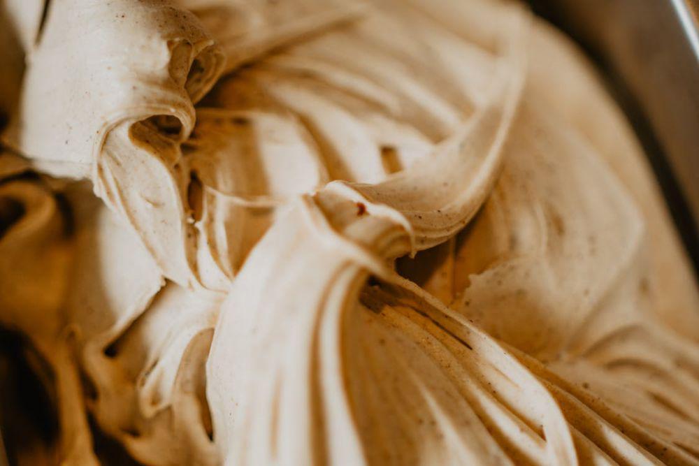 ilustrasi base es krim (pexels.com/Roman Odintsov)