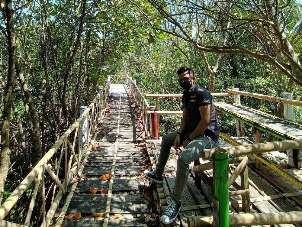 potret Pantai Pasir Kadilangu (instagram.com/deskisil)