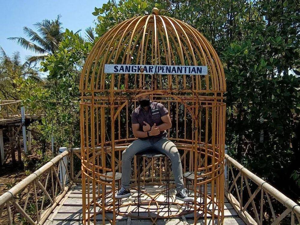 potret Pantai Pasir Kadilangu (instagram.com/deskisil)