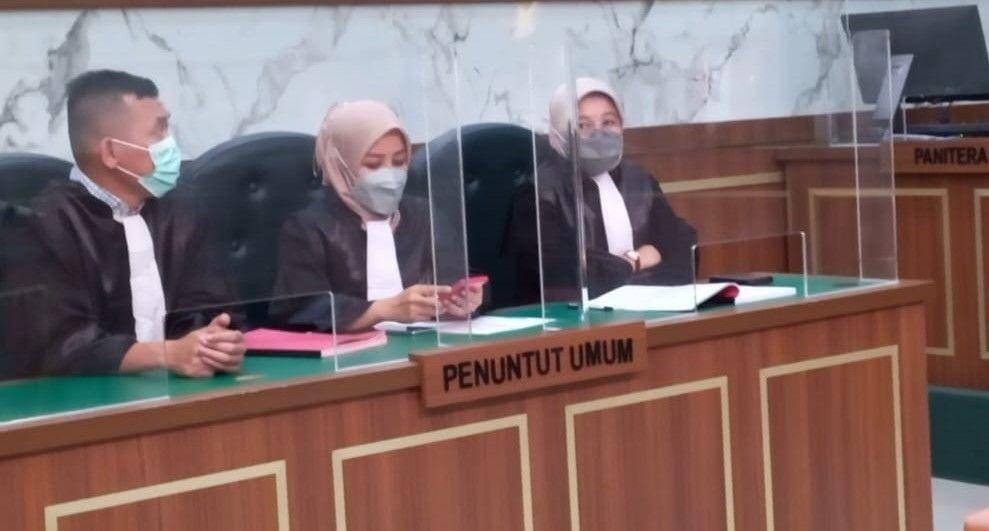 Tim JPU Kejari Depok saat mengikuti persidangan pencabulan yang dilakukan MMS oknum guru ngaji di Pengadilan Negeri Depok. (Istimewa)