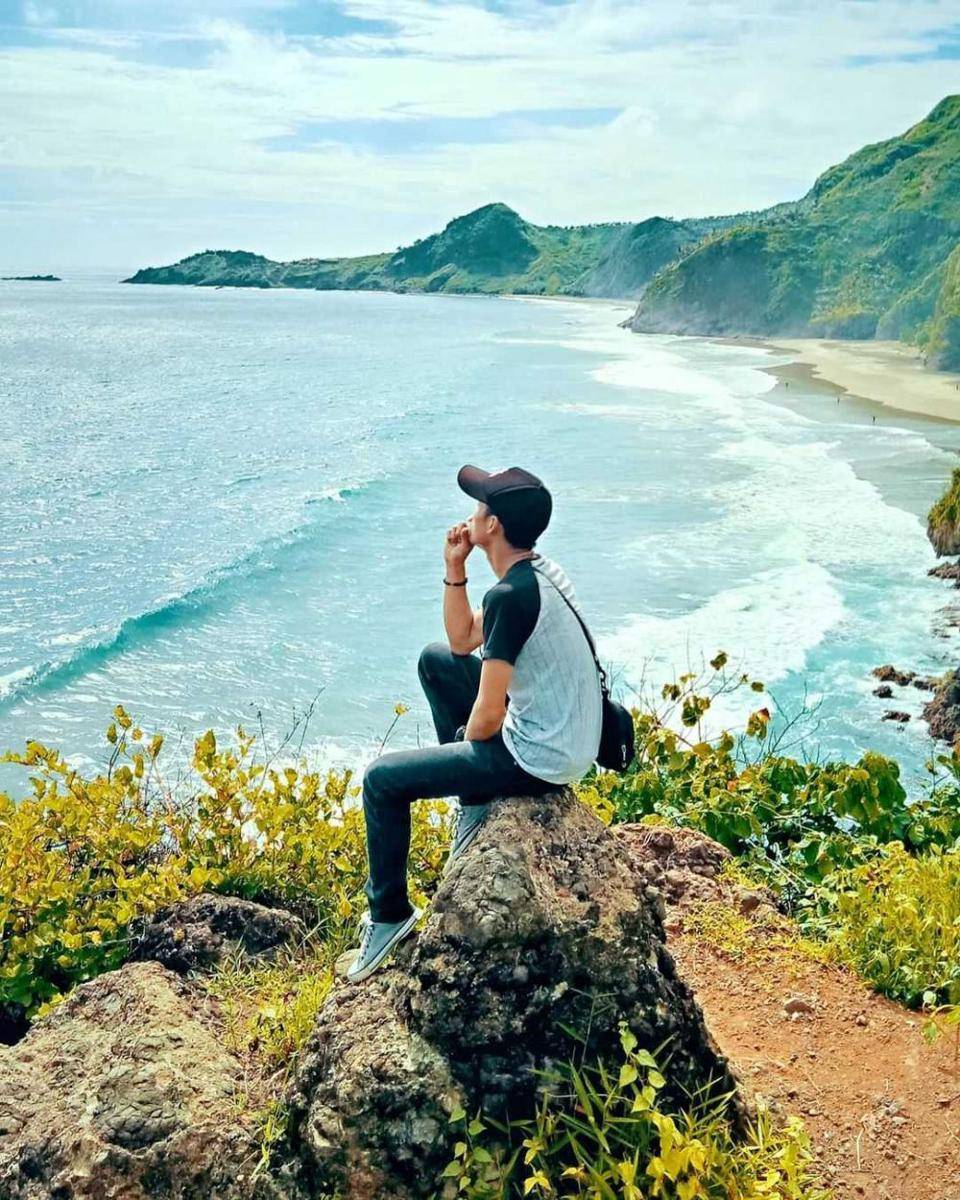 Pantai Lampon (instagram.com/mzr_azizi)
