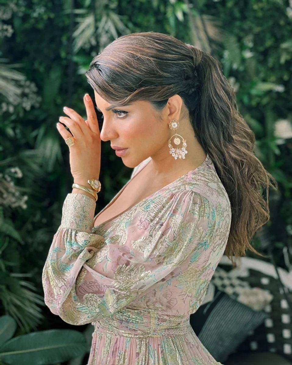 Shama Sikander (instagram.com/shamasikander)