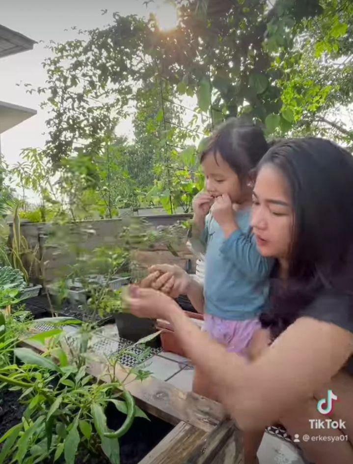 potret Zaenab (instagram.com/eriskanakesya)