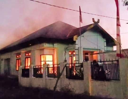 Kontor Desa Rada di Bima Diduga Sengaja Dibakar Orang