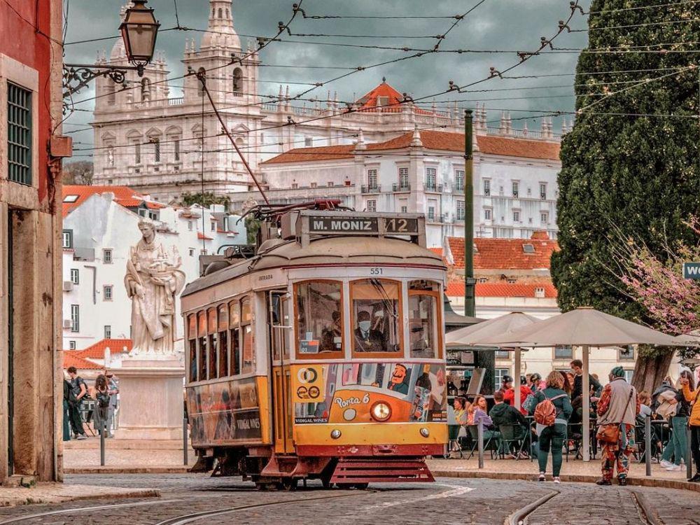potret Kota Lisbon (instagram.com/julieaucontraire)