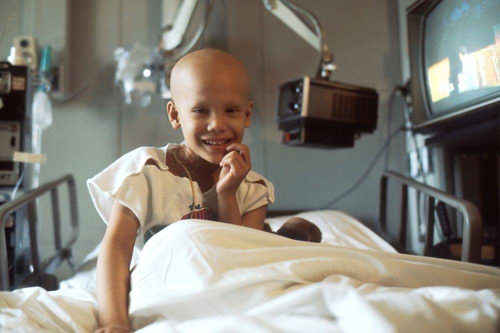 ilustrasi pasien kanker anak (unsplash.com/National Cancer Institute)