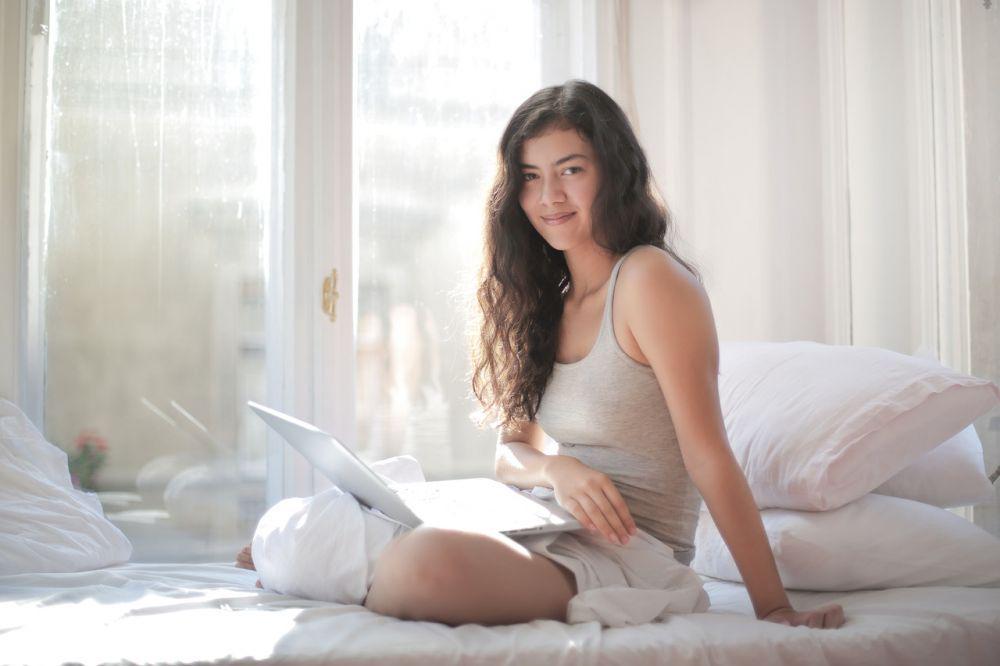 ilustrasi morning person (pexels.com/Andrea Piacquadio)