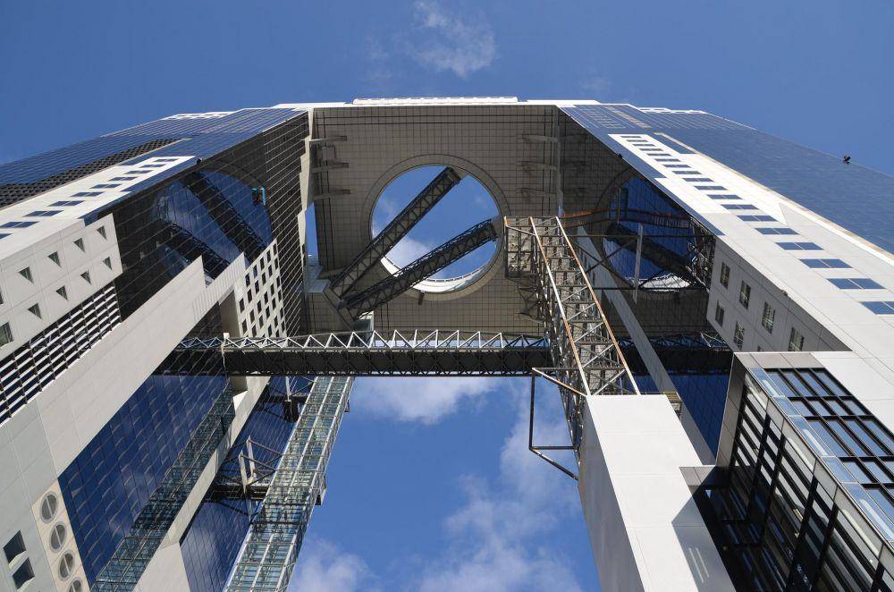 Umeda Sky Building (pixabay.com/pen_ash)