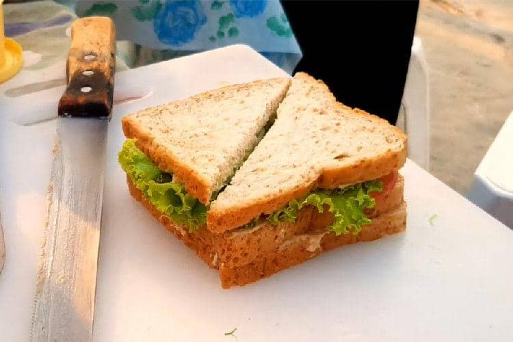 ilustrasi roti isi ham (youtube.com/Yummy Foodland)