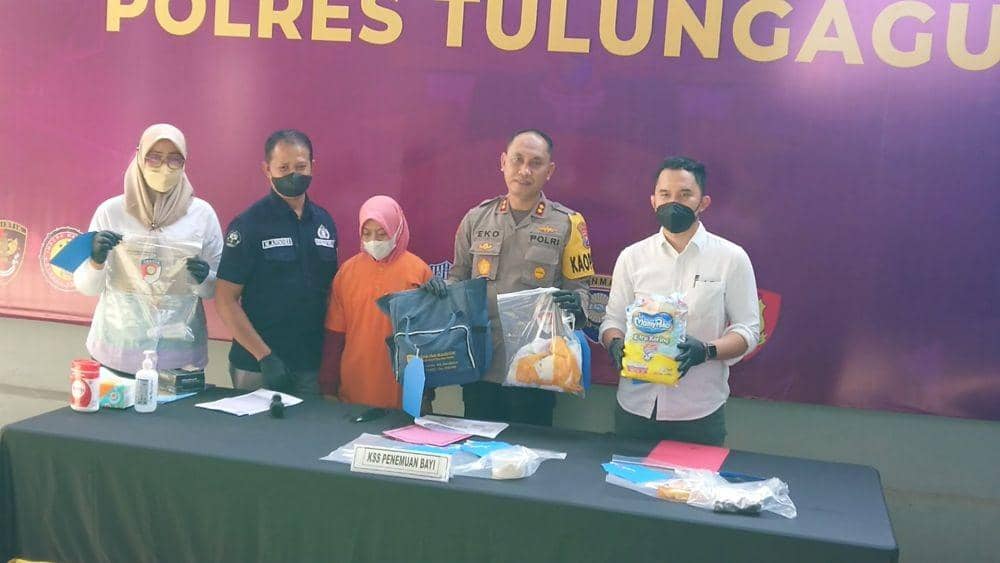 Pelaku pembuangan bayi di Tulungagung ditangkap. IDN Times/ Bramanta Pamungkas