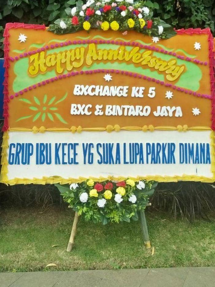 karangan bunga kocak (twitter.com/propagan7a)