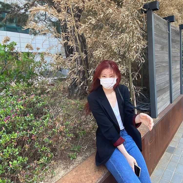 Chaeryeong ITZY (instagram.com/itzy.all.in.us)