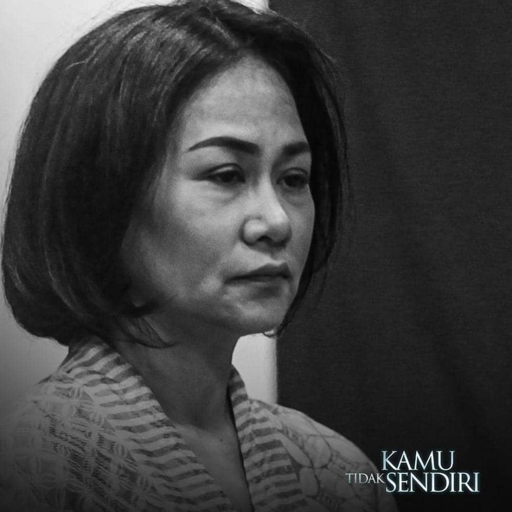 Ayu Dyah Pasha (instagram.com/kamutidaksendiri.movie)