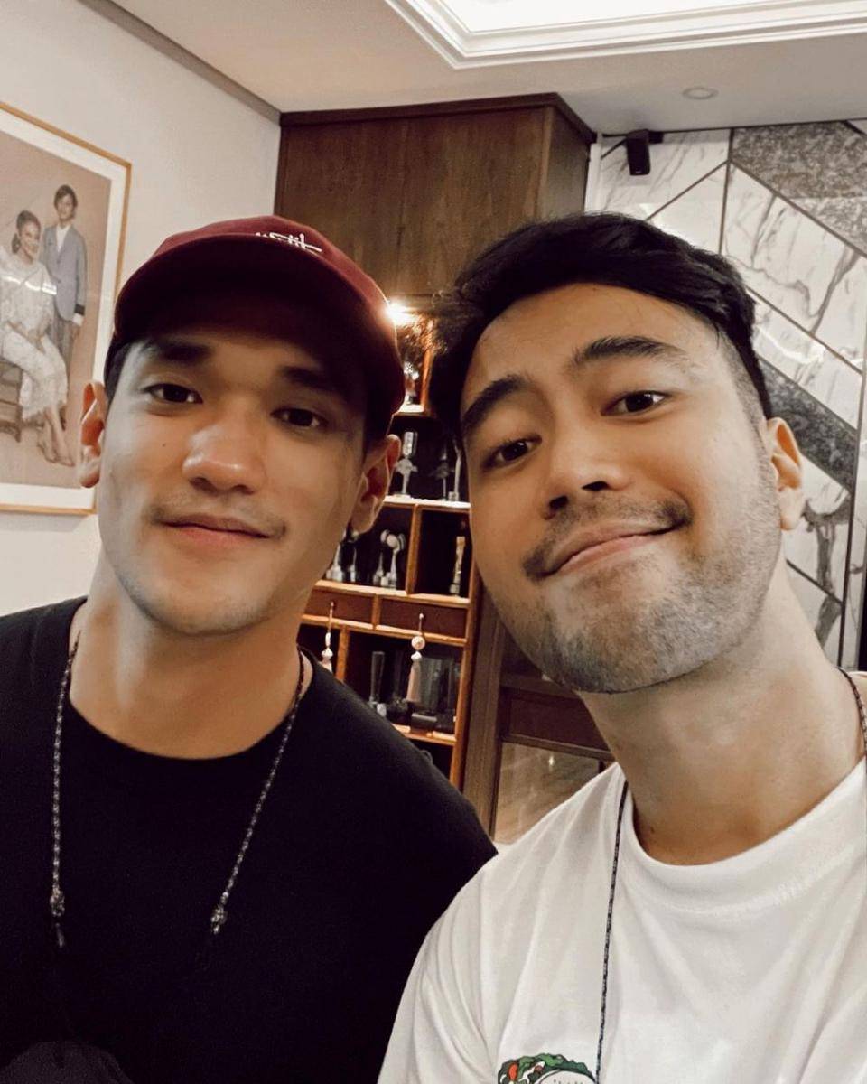 potret Vidi Aldiano bareng sahabat (instagram.com/vidialdiano)