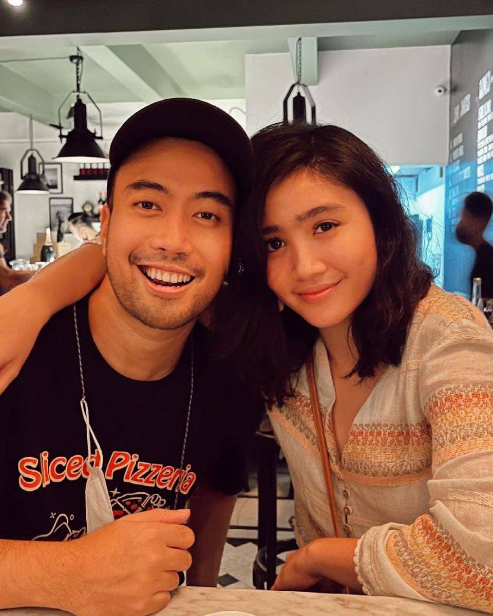 potret Vidi Aldiano bareng sahabat (instagram.com/vidialdiano)