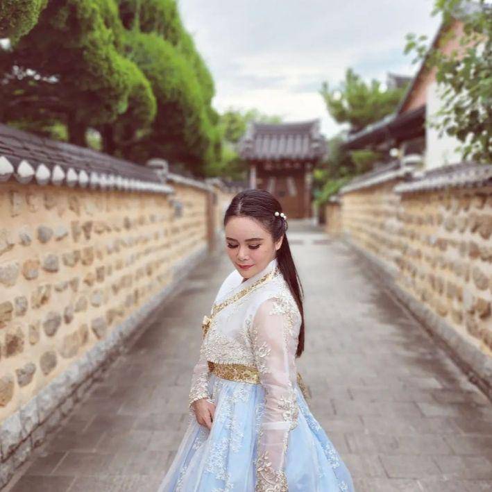 potret liburan Tintin Rayner ke Korea (instagram.com/tintinrayner_athome)