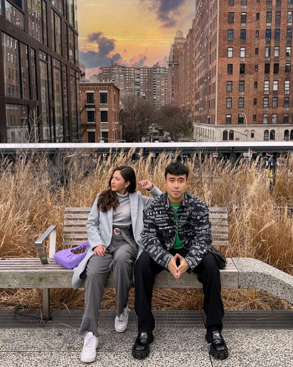 potret Vidi Aldiano bareng sahabat (instagram.com/vidialdiano)