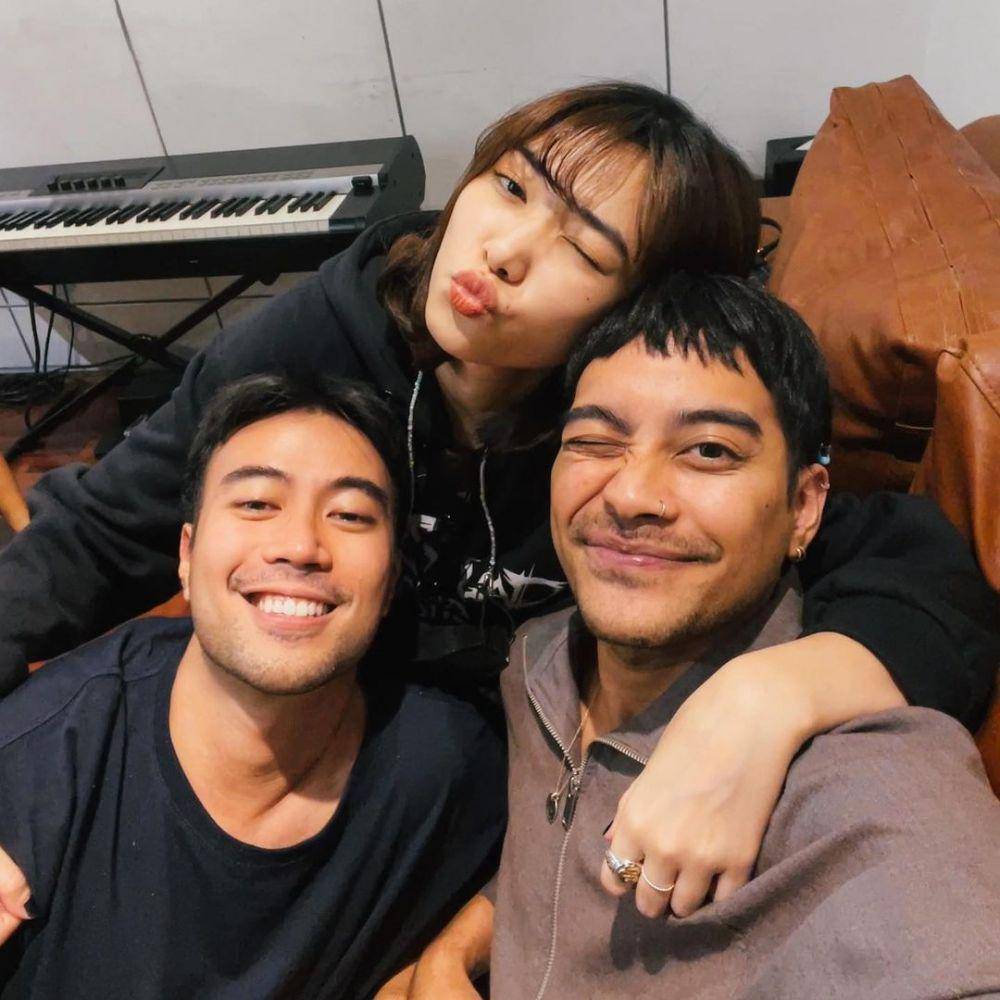 potret Vidi Aldiano bareng sahabat (instagram.com/vidialdiano)