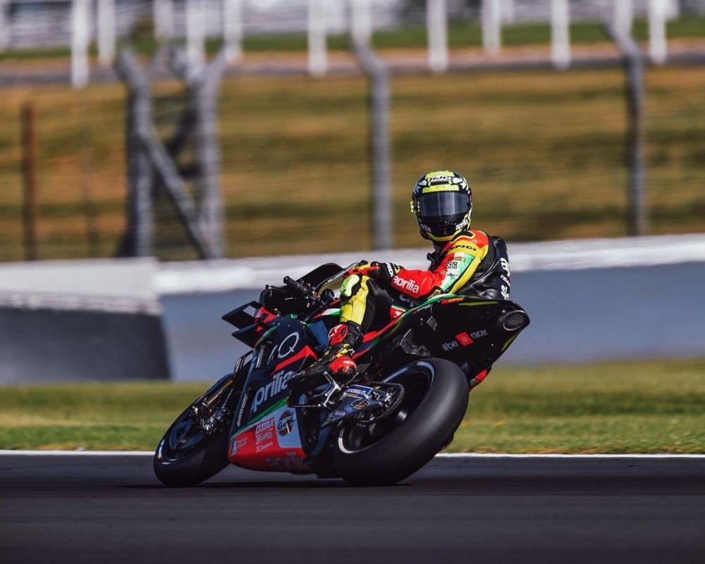 Andrea Iannone (instagram.com/andreaiannone)
